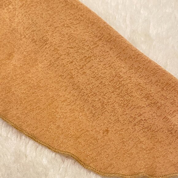 Vintage Eyeshadow Yellow Long Sleeve Ruffle Blouse - Picture 4 of 14